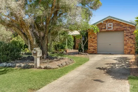 19 Lindberg St, Wilsonton, QLD 4350