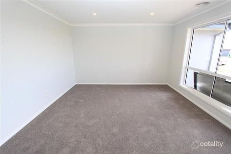 Property photo of 75 Strickland Drive Boorooma NSW 2650