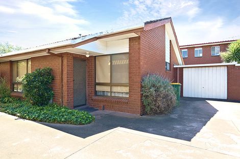 Property photo of 2/19 Oriel Road Ivanhoe VIC 3079