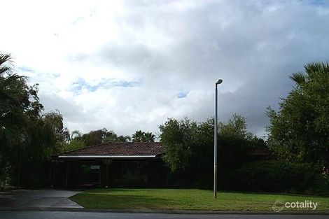 8 Bohemia Pl, Noranda, WA 6062