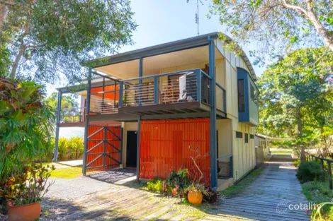 Property photo of 2/36 George Nothling Drive Point Lookout QLD 4183