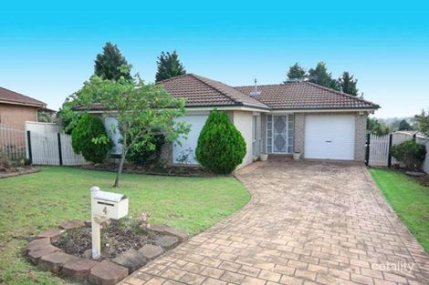 4 Blunt Pl, Rosemeadow, NSW 2560