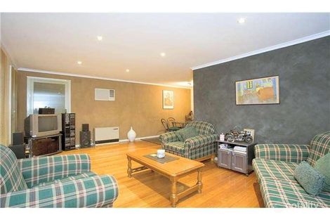 Property photo of 6 Locharn Court Kealba VIC 3021