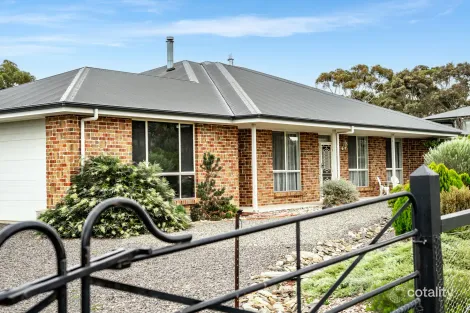 Property photo of 23 Stirling Court Hindmarsh Valley SA 5211