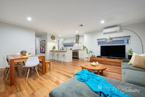 Property photo of 27 Red Brush Drive Keysborough VIC 3173