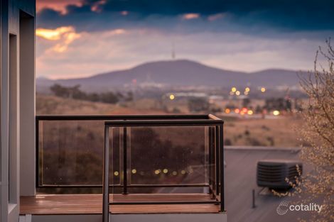 Property photo of 5 Grady Place Jerrabomberra NSW 2619