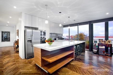 Property photo of 1 Delbridge Street Fitzroy North VIC 3068