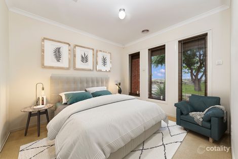Property photo of 25 Daly Circuit Caroline Springs VIC 3023