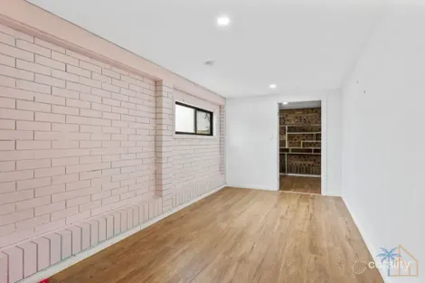 Property photo of 23 Darling Crescent Molendinar QLD 4214