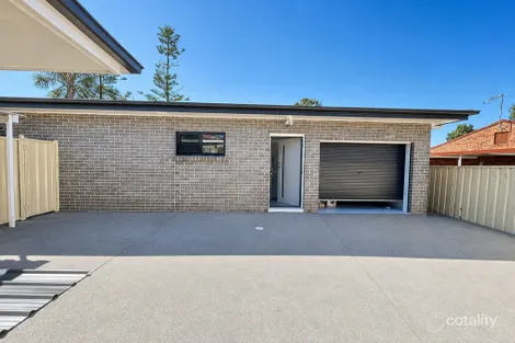 7 SAMPSON PL, ROSEMEADOW, NSW 2560