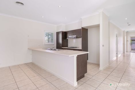 Property photo of 10 Klippel Way Caroline Springs VIC 3023