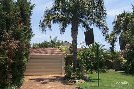 11 Stallwood Gdns, Leeming, WA 6149