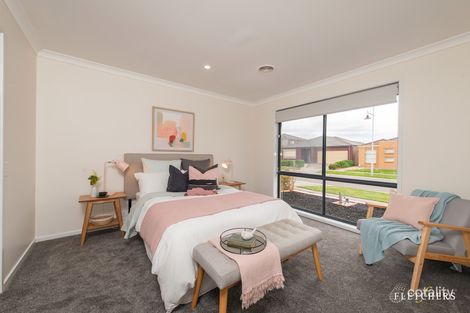 Property photo of 9 Landing Place Point Cook VIC 3030