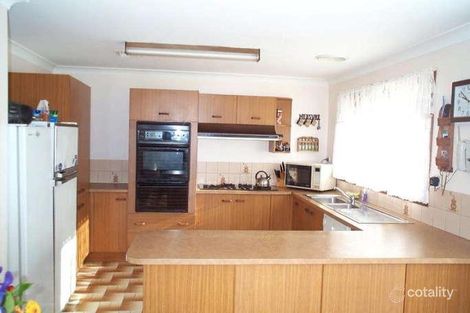 Property photo of 3 Mitta Court Werribee VIC 3030