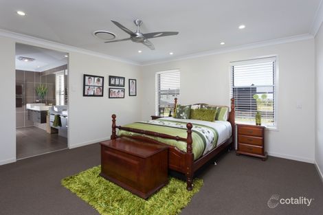 Property photo of 11 Baywalk Place Thorneside QLD 4158