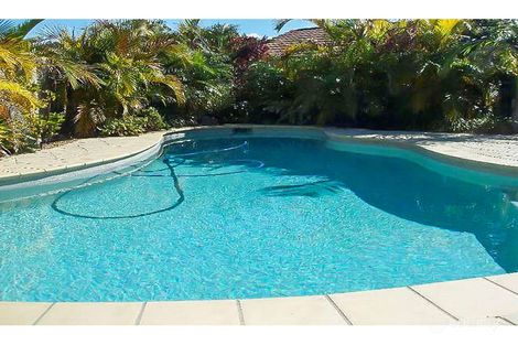 Property photo of 6 Dante Court Arundel QLD 4214