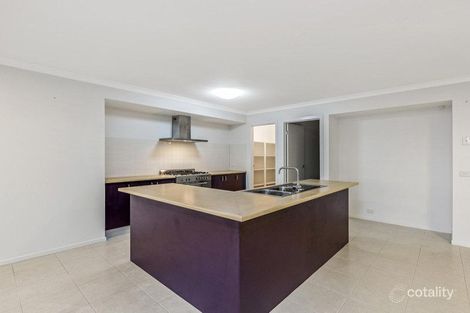 Property photo of 11 Watersedge Cove Point Cook VIC 3030