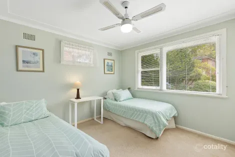 Property photo of 5 Maple Street Wyoming NSW 2250