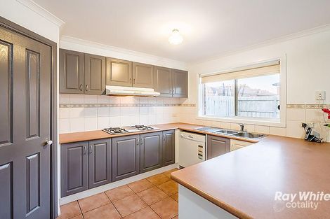 Property photo of 12 Breamlea Way Cranbourne West VIC 3977