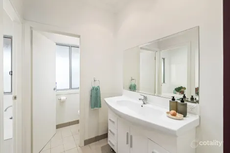 Property photo of 225 Avoca Drive Green Point NSW 2251