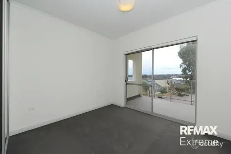 Property photo of 35/88 Lakeside Drive Joondalup WA 6027