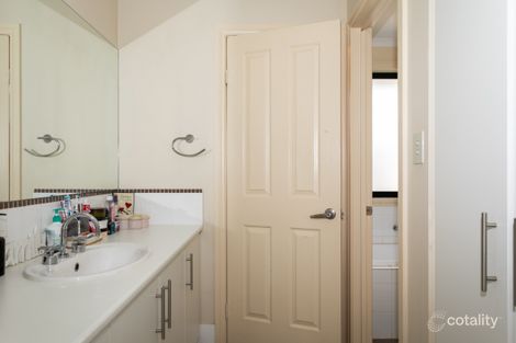 Property photo of 24 Auldstone Place Huntfield Heights SA 5163