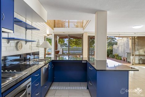 Property photo of 52 Hooker Boulevard Mermaid Waters QLD 4218