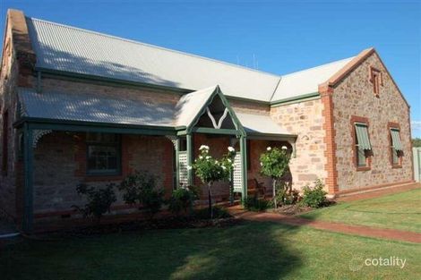 19 Quorn Rd, Stirling North, SA 5710