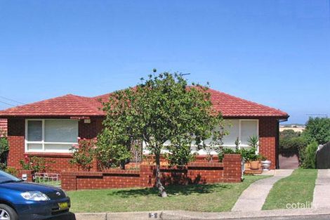 5 Fairfax Rd, Warrawong, NSW 2502