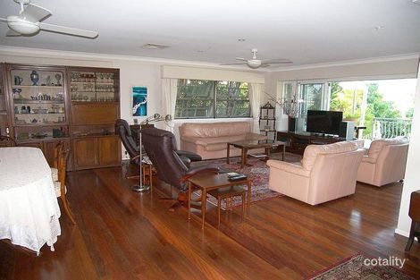 Property photo of 19 Woonalee Street Kenmore QLD 4069