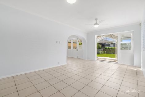 Property photo of 141 Cambridge Parade Manly QLD 4179