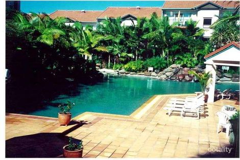 Property photo of 176 Nobby Parade Miami QLD 4220