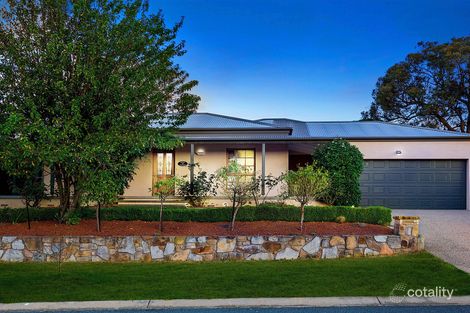 Property photo of 4 Nugent Close Jerrabomberra NSW 2619