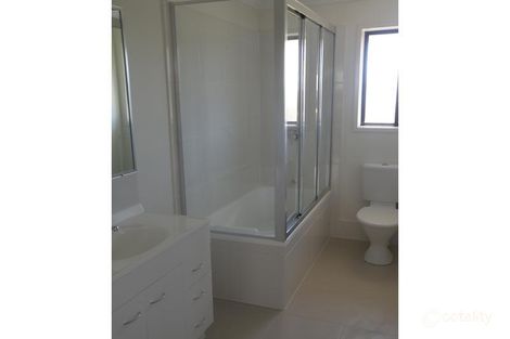 Property photo of 36 Viney Street Gracemere QLD 4702