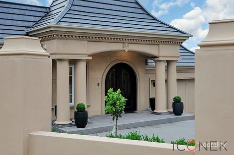 6 Sorrel Ct, South Morang, VIC 3752