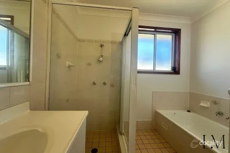 Property photo of 54A Decora Crescent Warabrook NSW 2304