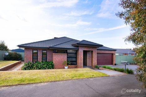 56 Janelle Dr, Maiden Gully, VIC 3551