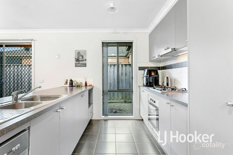 Property photo of 52 Devine Drive Pakenham VIC 3810