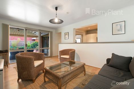 Property photo of 2/233 Hampton Street Hampton VIC 3188