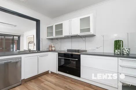 Property photo of 70 Melbourne Avenue Glenroy VIC 3046