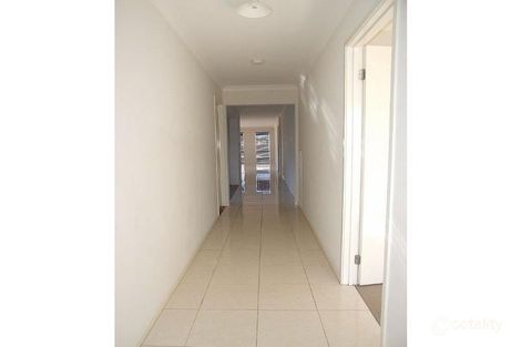 Property photo of 11 Orchard Valley Avenue Pakenham VIC 3810
