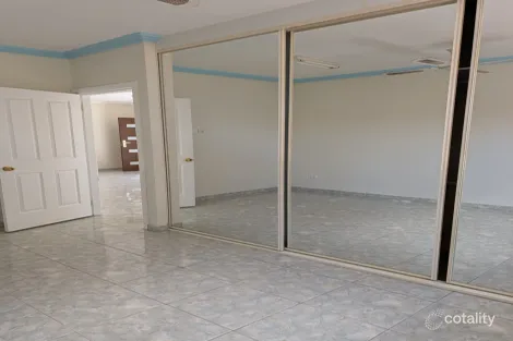 Property photo of 39 Grose Avenue Lurnea NSW 2170