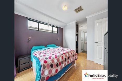Property photo of 9 Lanciano Way Piara Waters WA 6112