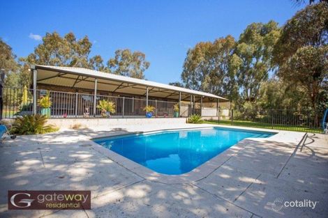 35 Robinson Rd, Wandi, WA 6167