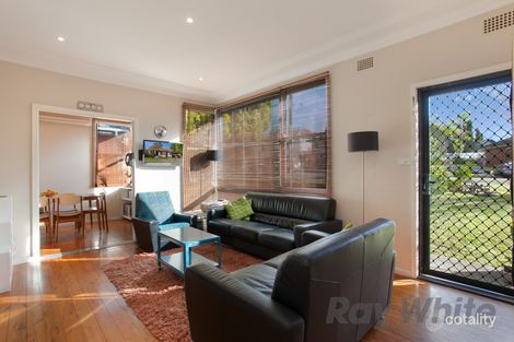 Property photo of 27 Guam Street Shortland NSW 2307