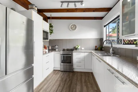 Property photo of 64 Bayview Terrace Deception Bay QLD 4508