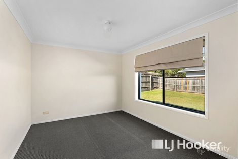Property photo of 8 Bensley Place Riverhills QLD 4074