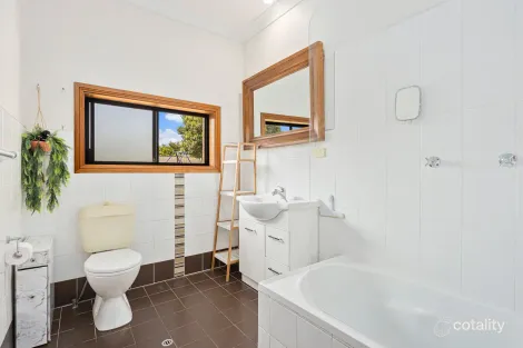 Property photo of 64 Vermont Road Warrawong NSW 2502