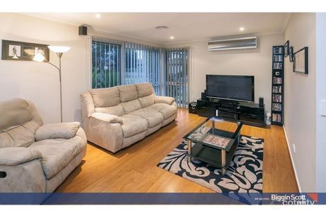 Property photo of 12 Briar Rose Walk Croydon South VIC 3136