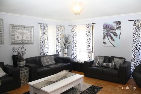 Property photo of 120 Malmsbury Drive Meadow Heights VIC 3048